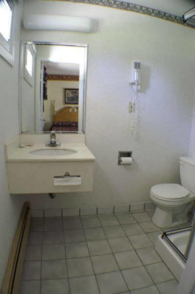 ורנון Appalachian Motel מראה חיצוני תמונה